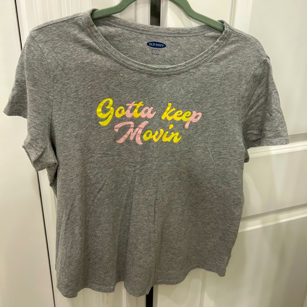 Old Navy Gray Graphic T-shirt, rounded hem, 23” pit to pit, 24.5” length